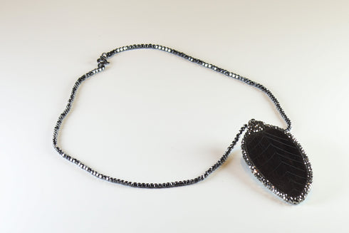 Parıltı Yaprak Kolye