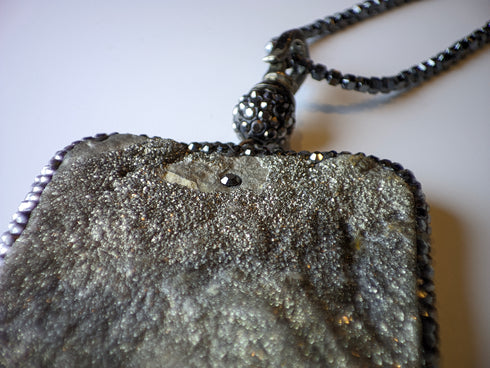 Işıltılı Kare Doğal Taş Kolye