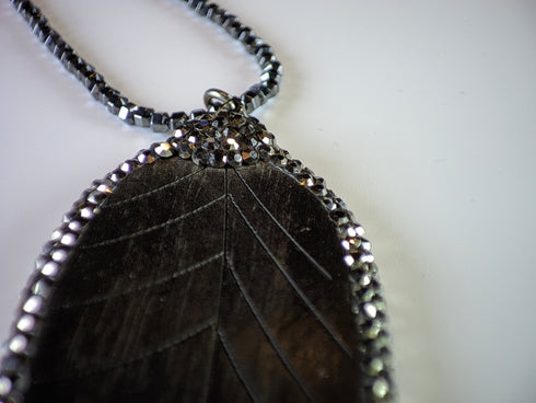 Parıltı Yaprak Kolye